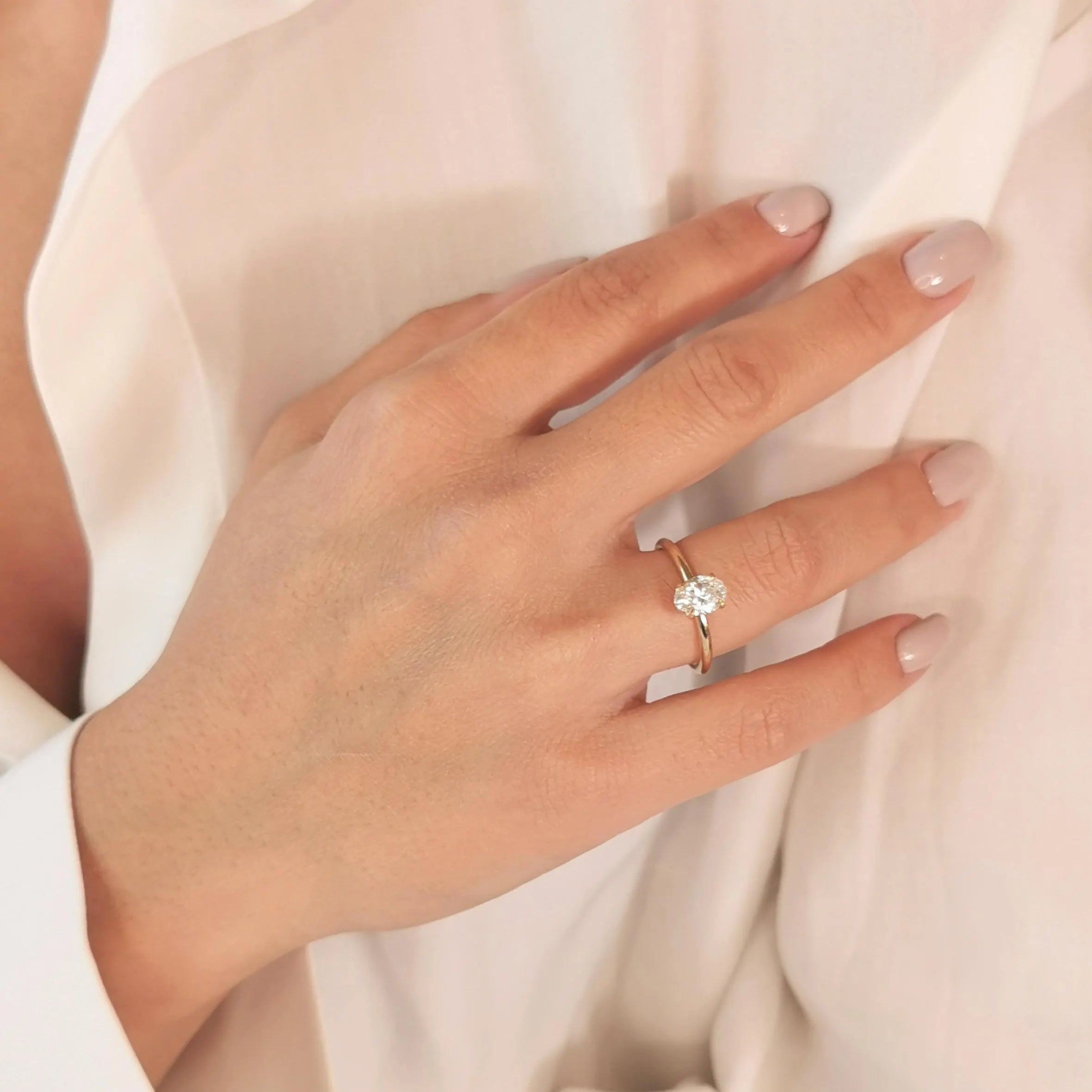 Oval Diamond Engagement ring