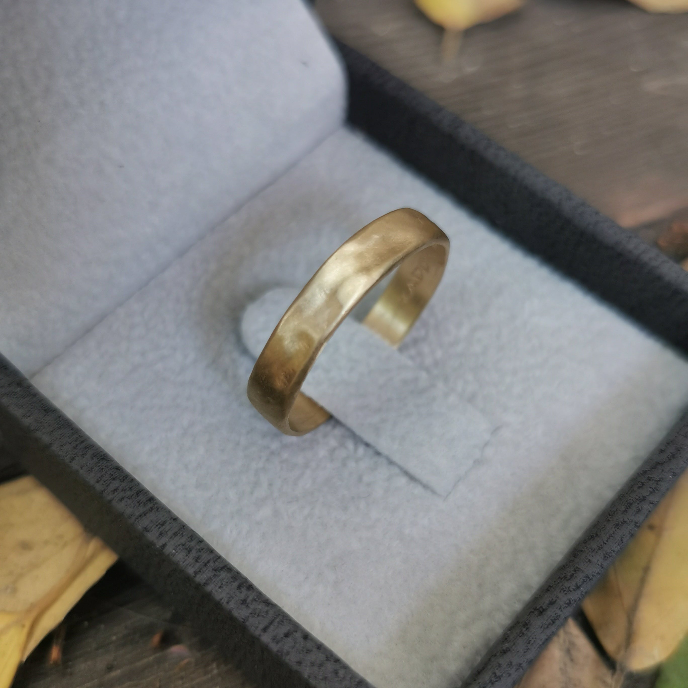 4mm Slim Hammered 14k Gold Wedding Ring
