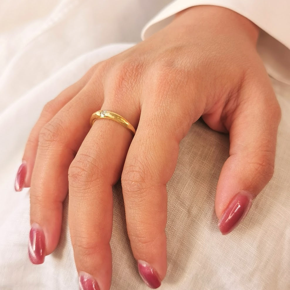 Smooth 14k Gold Diamond Engagement Ring