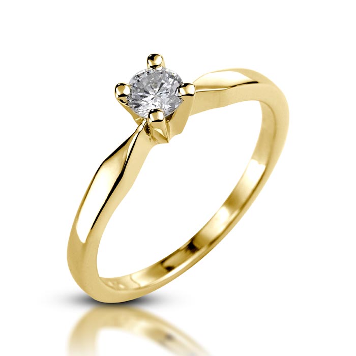Traditional Solitaire Diamond Engagement Ring