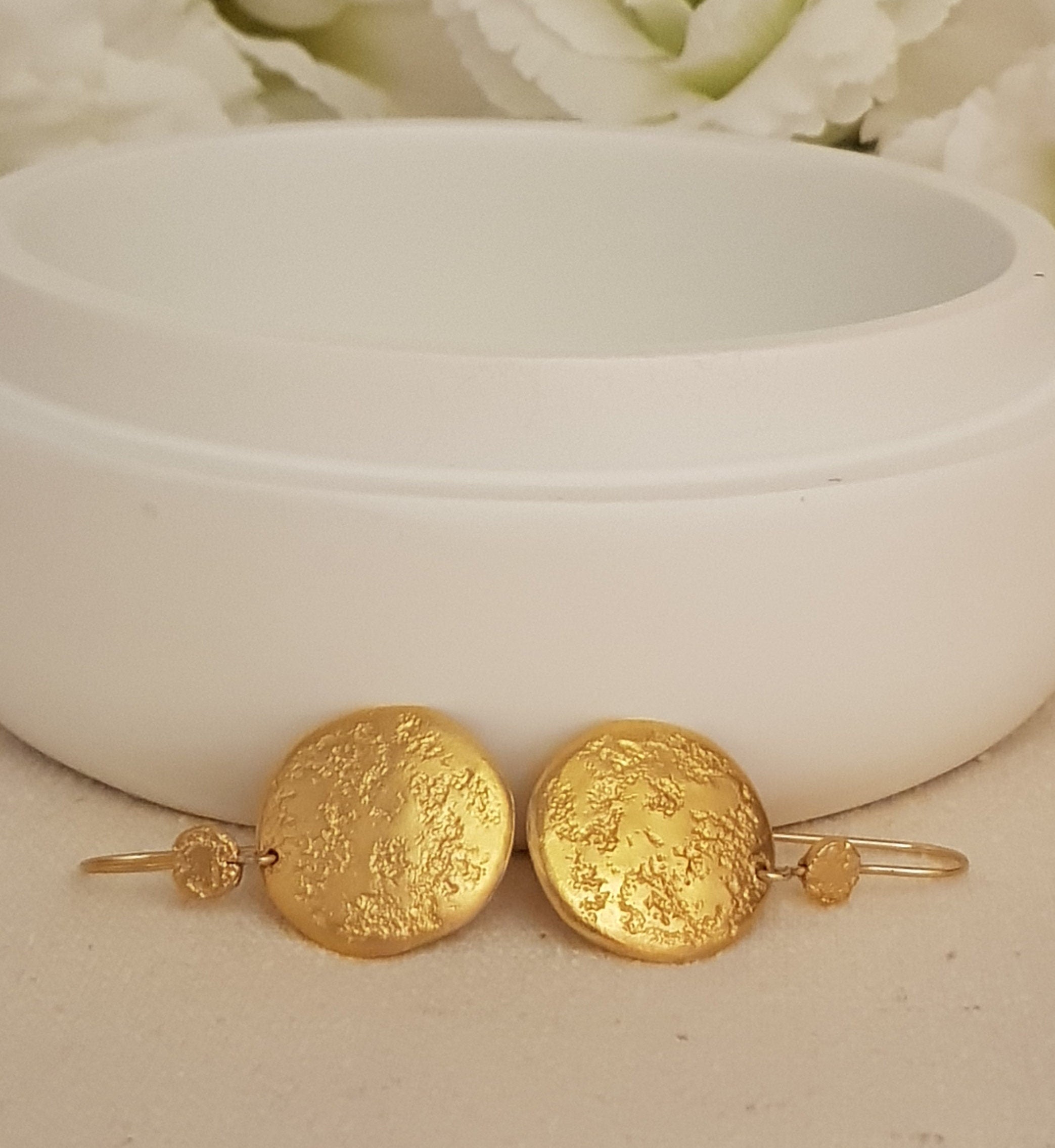 Textured Hammered Gold Round Disc Earrings Gold Plated