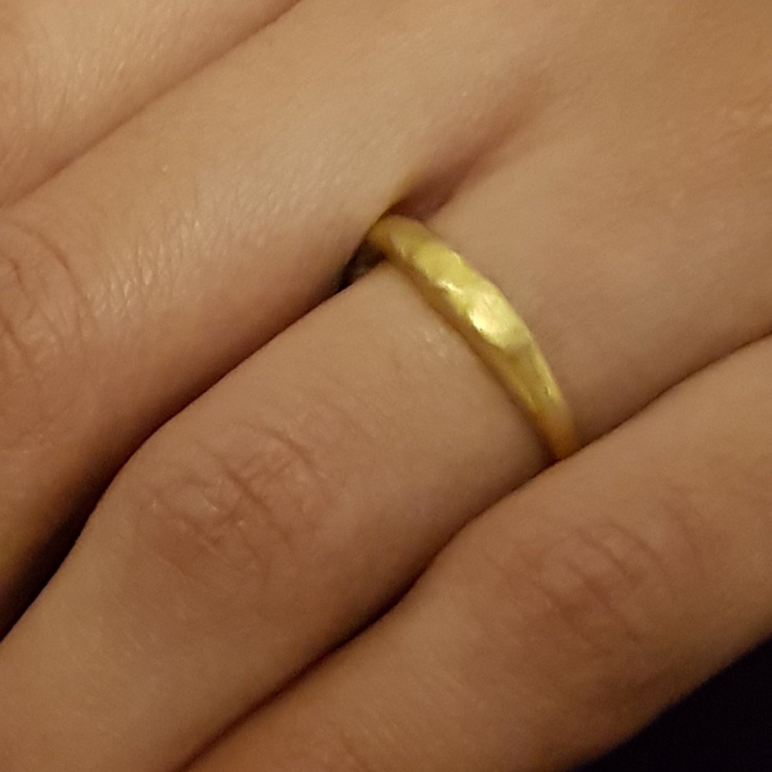 18k Hammered Slim Gold Ring