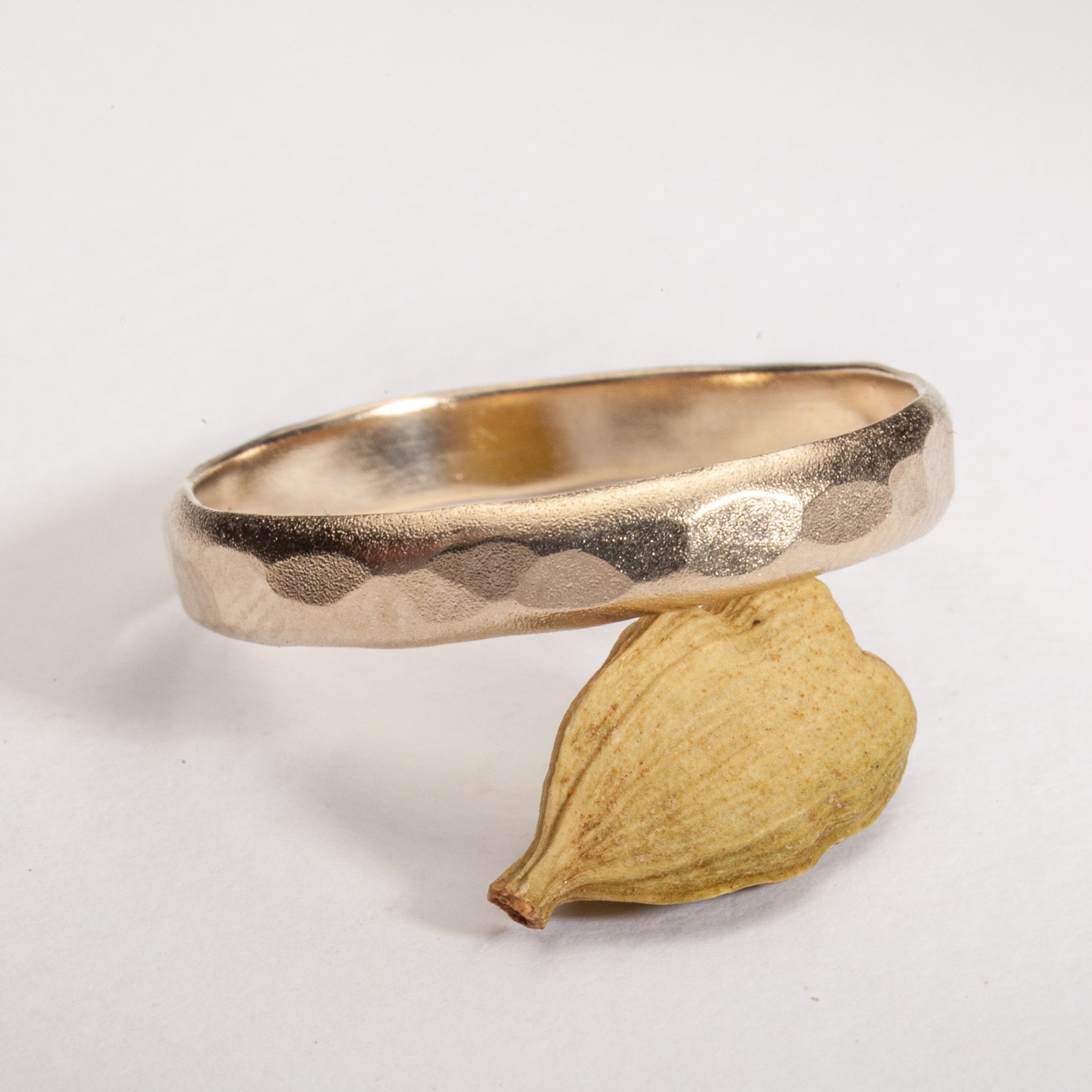 14k White Gold Hammered Wedding Ring