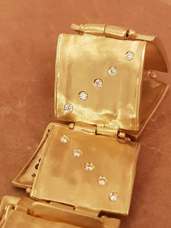 18K Gold Large Square Link Bracelet with Diamonds