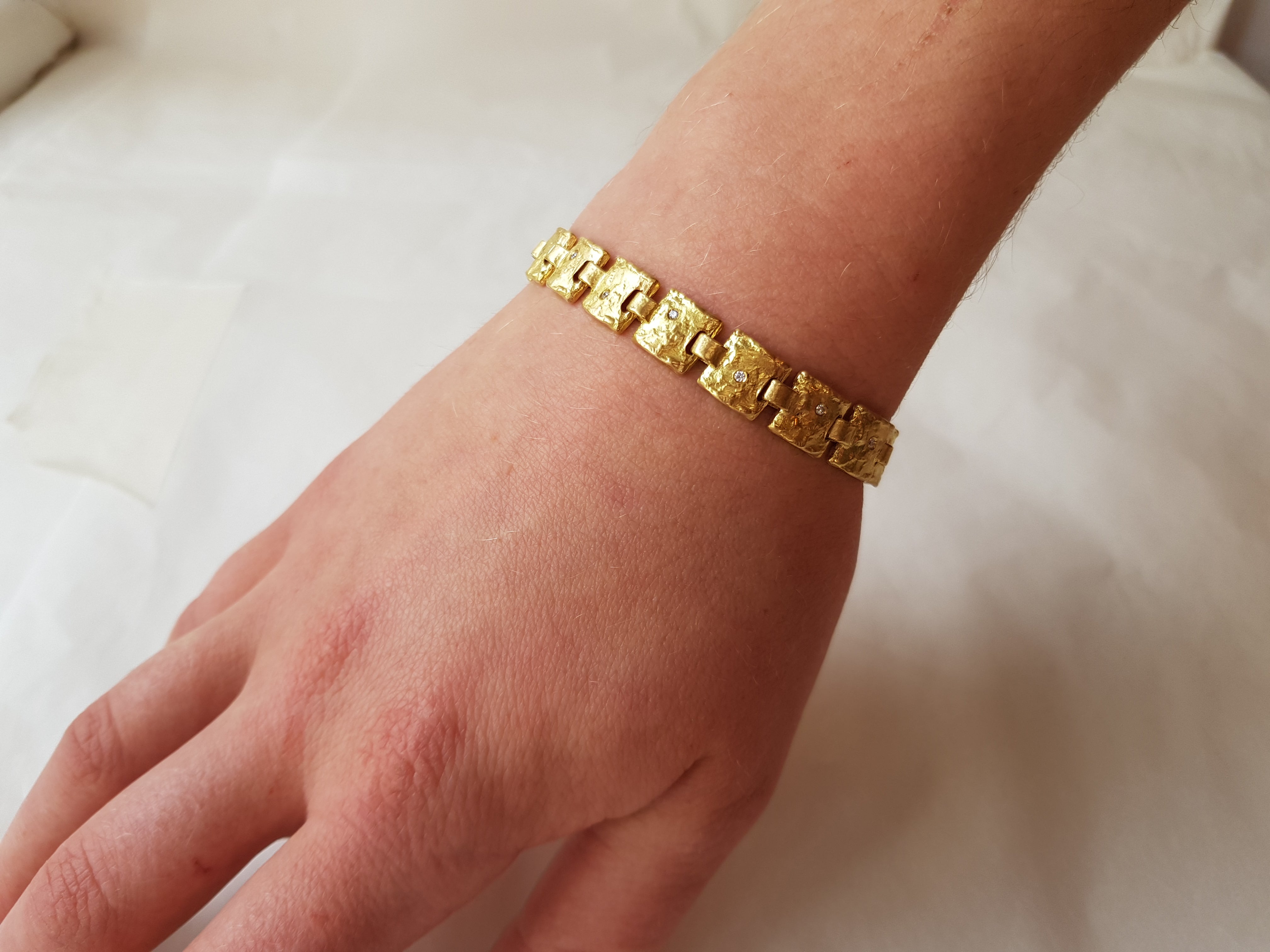 Textured 18k Gold Link Bracelet with Diamonds