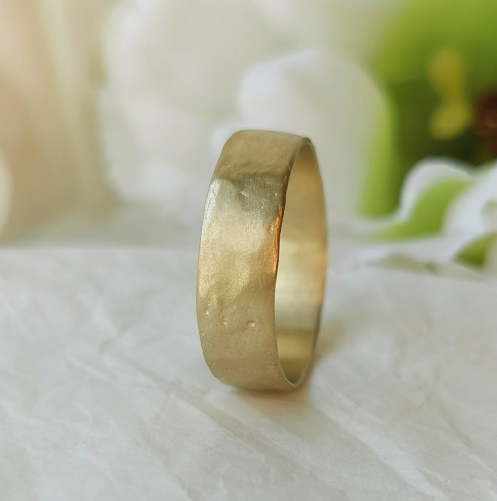6mm Wide Chunky 18k Gold Ring for Men/Women