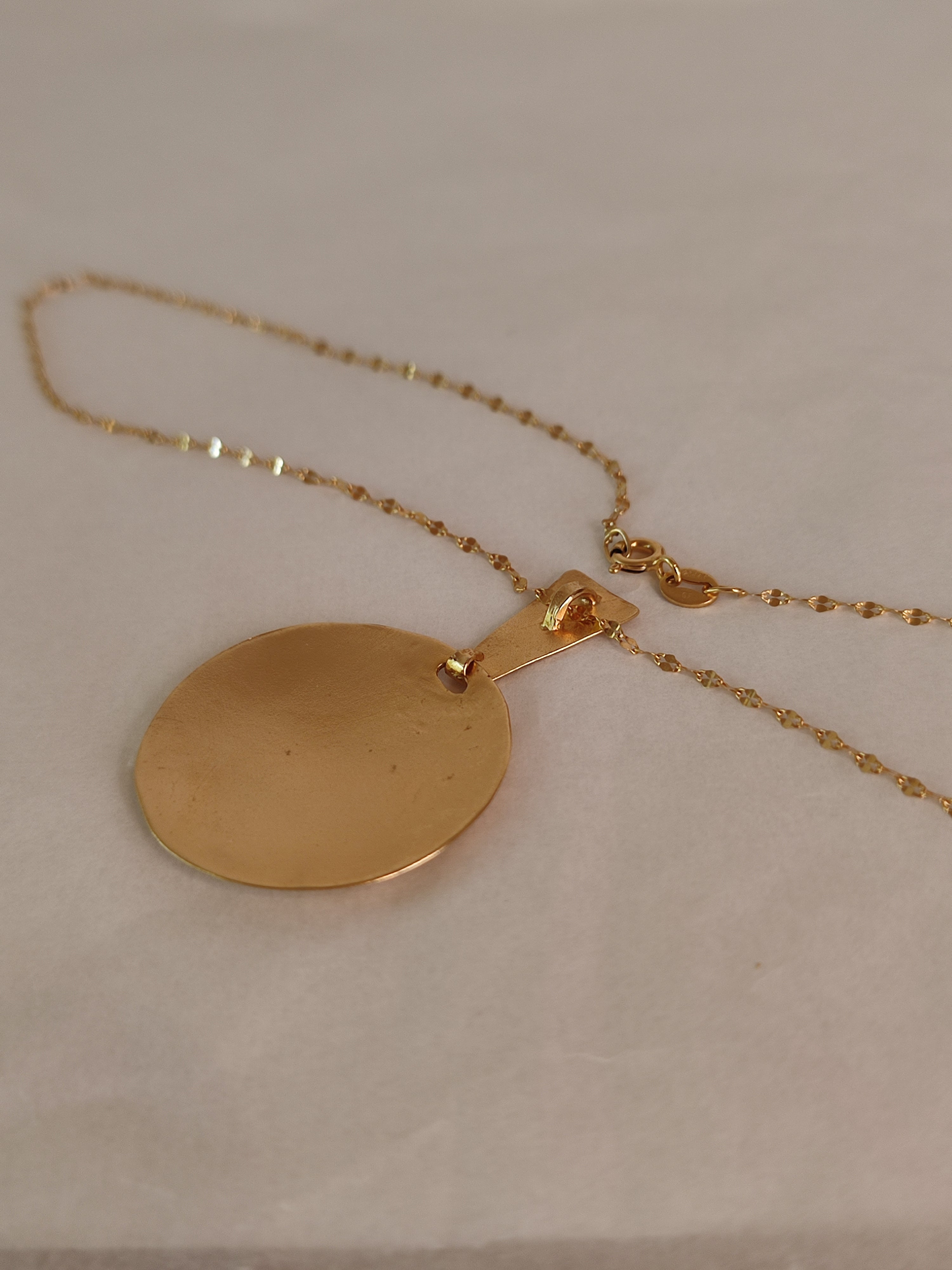 Large Round 14k Gold Circle Pendant Necklace in Textured Hammered Gold