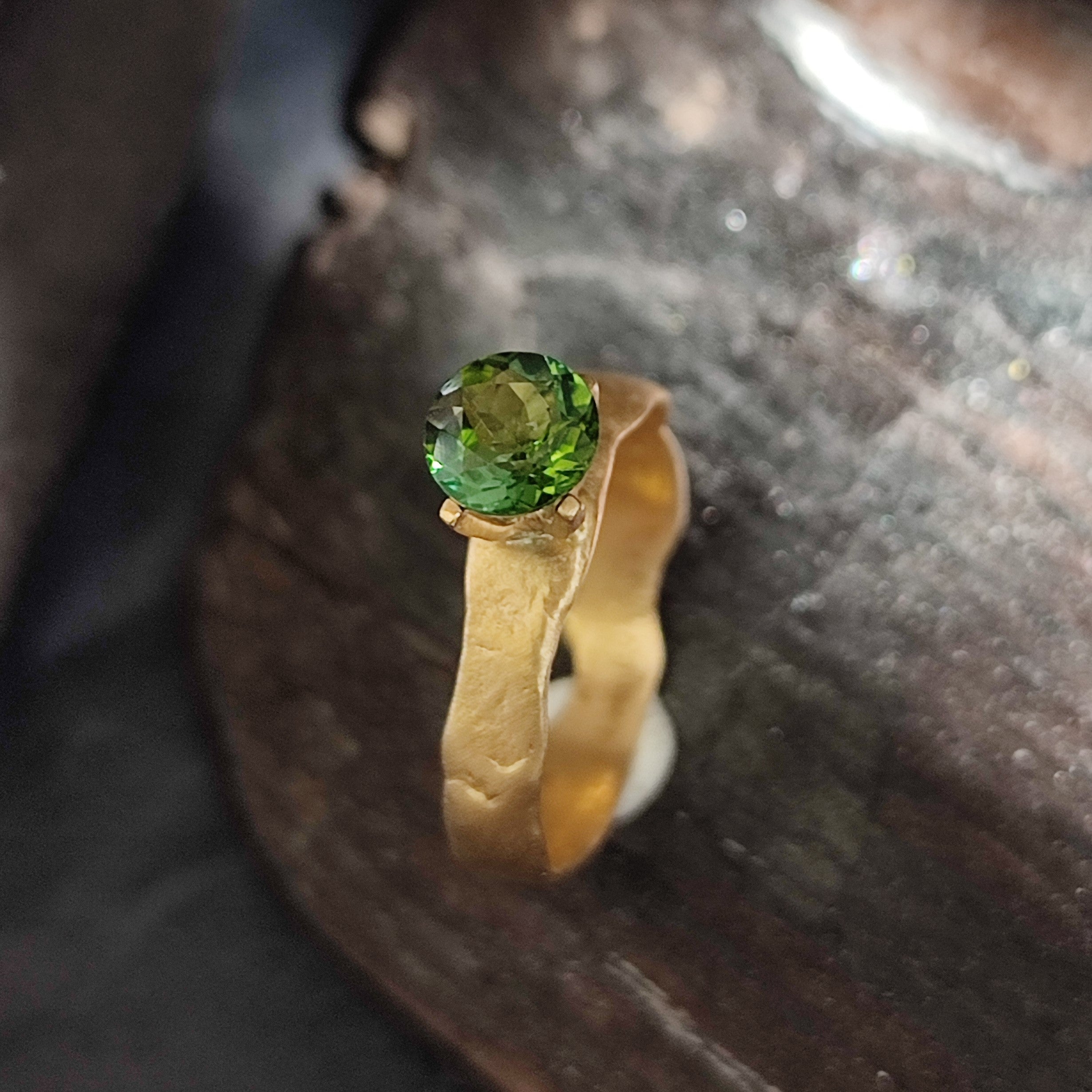 Tourmaline Gemstone Ring in 18k Hammered Gold Carved Edges