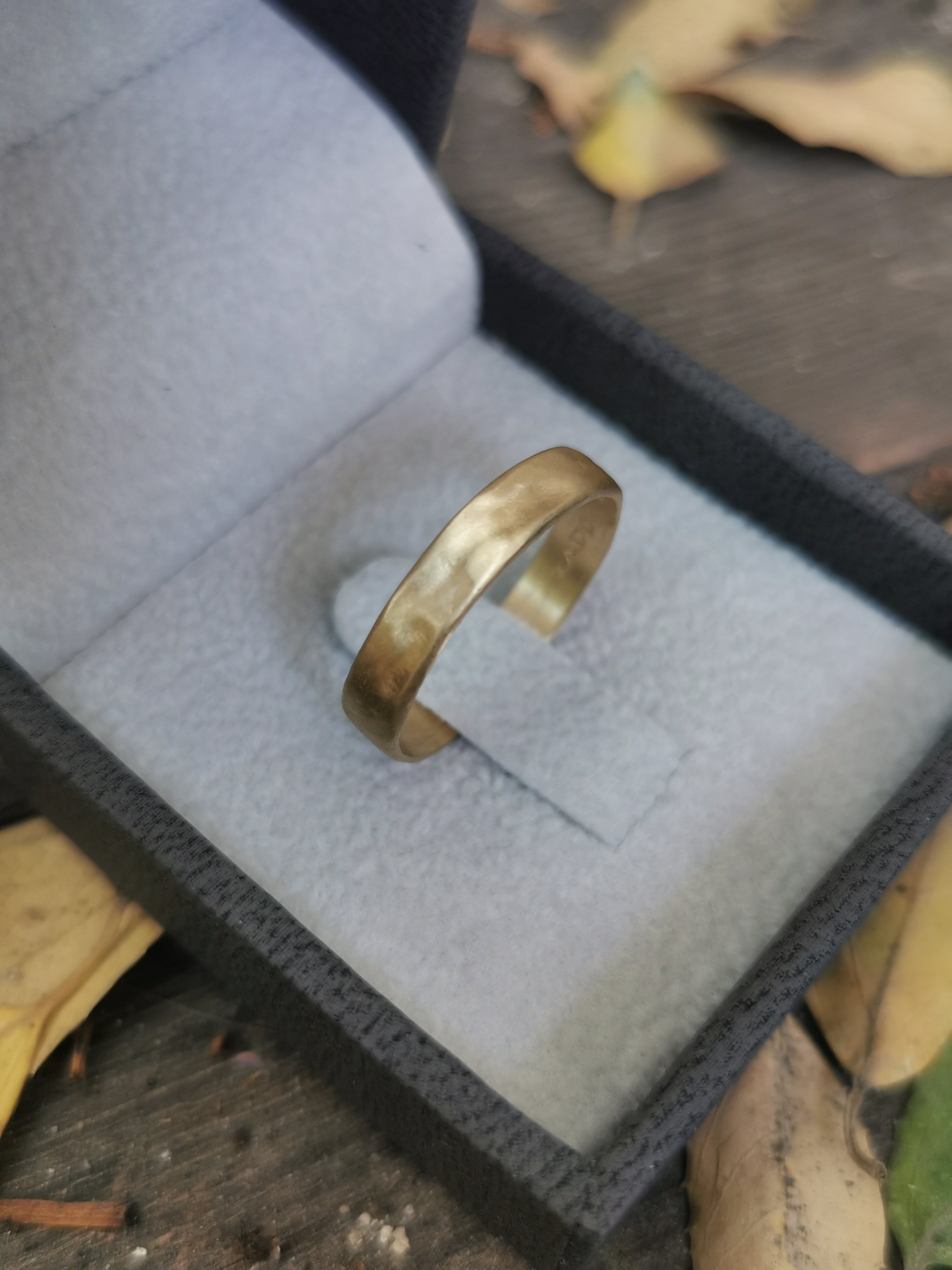 4mm Slim Hammered 14k Gold Wedding Ring