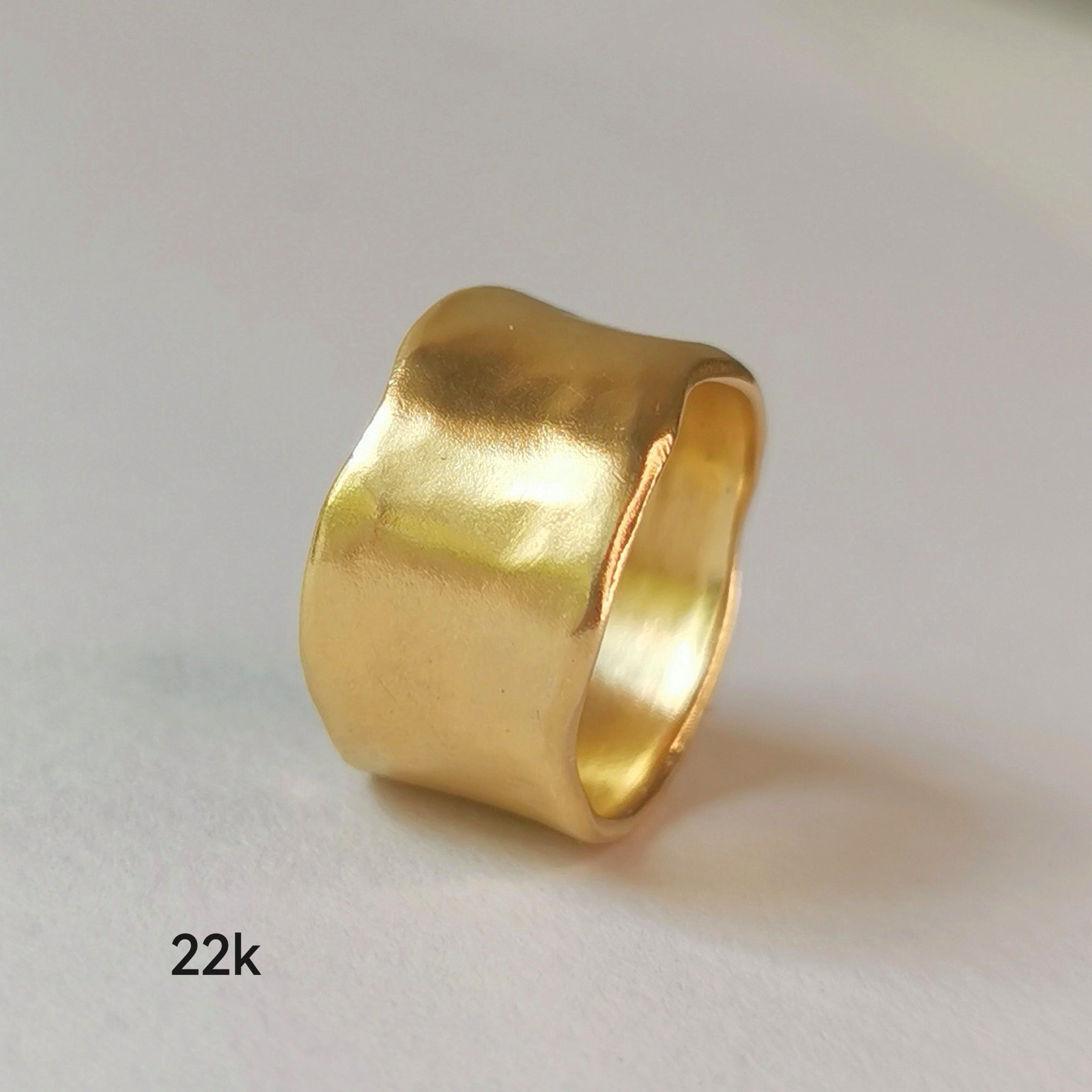 Smooth 18k Gold 11mm Wide Cigar Band Ring