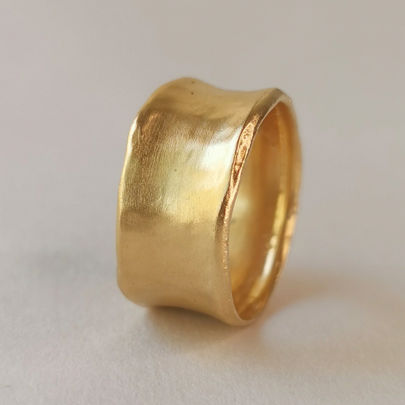 Organic Style 9mm Wide 18k Solid Gold Smooth Wedding Ring