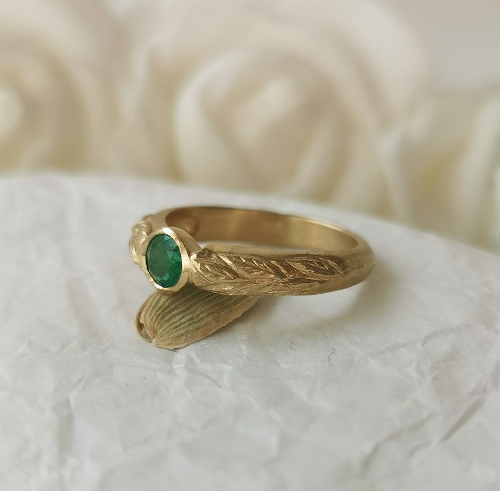 Handmade Carved 14k Gold and Green Emerlad Engagament Ring