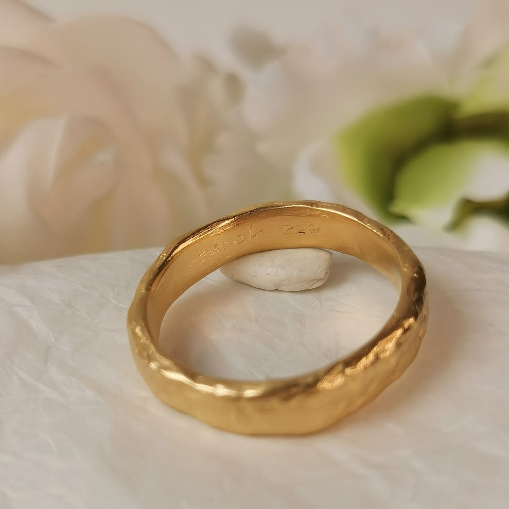 2mm Thick Full Solid 18K Gold Ring 11g, Textured Surface