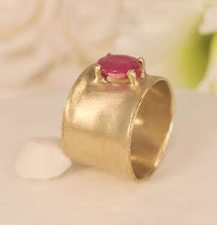 Large Oval Red Ruby 18k Gold Cigar Band Ring