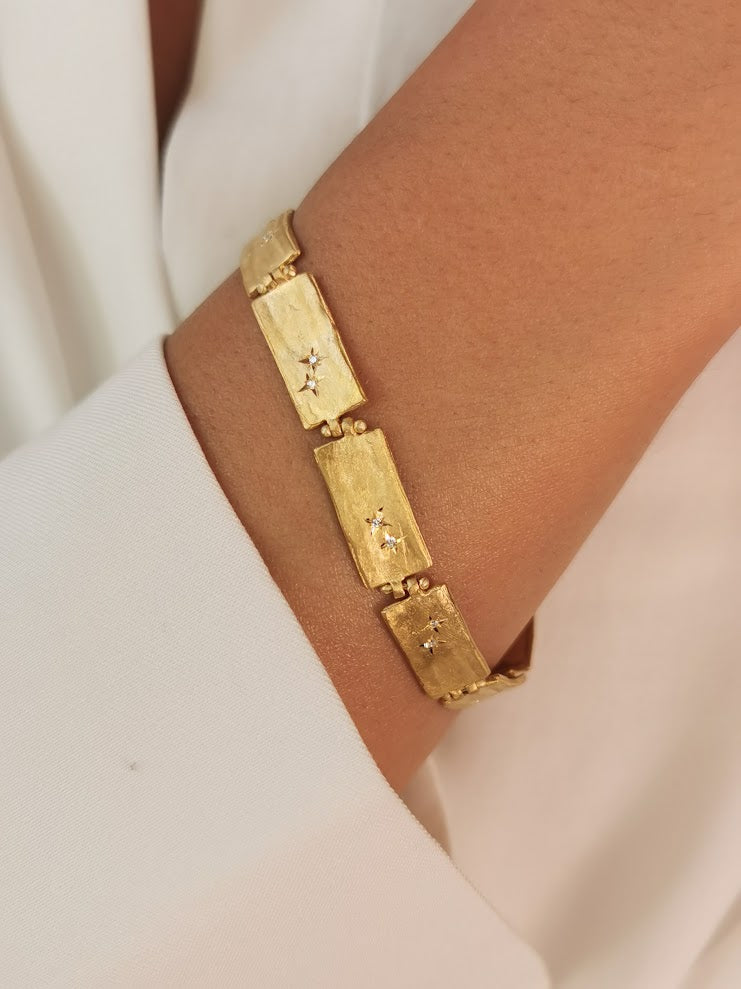 18k Gold Link Bracelet with Small Diamonds