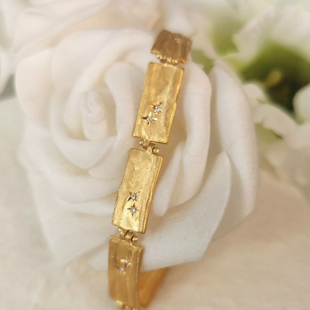 18k Gold Link Bracelet with Small Diamonds