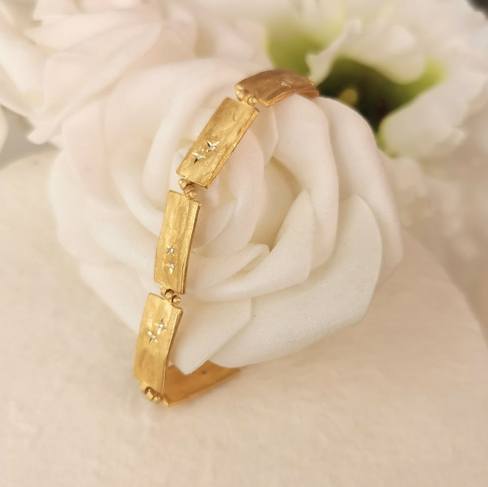 18k Gold Link Bracelet with Small Diamonds