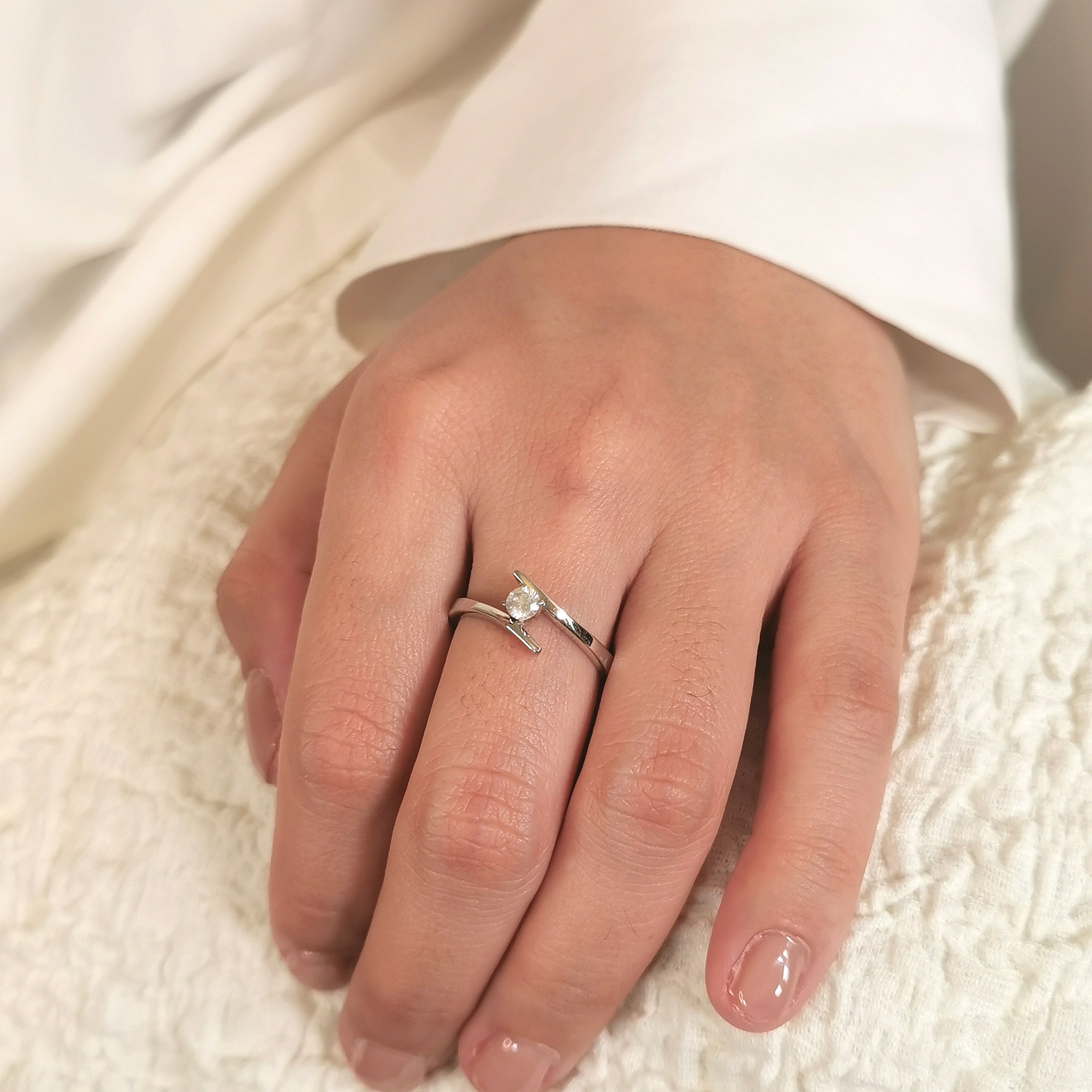 14k Elegant Solitaire Diamond Engagement Ring