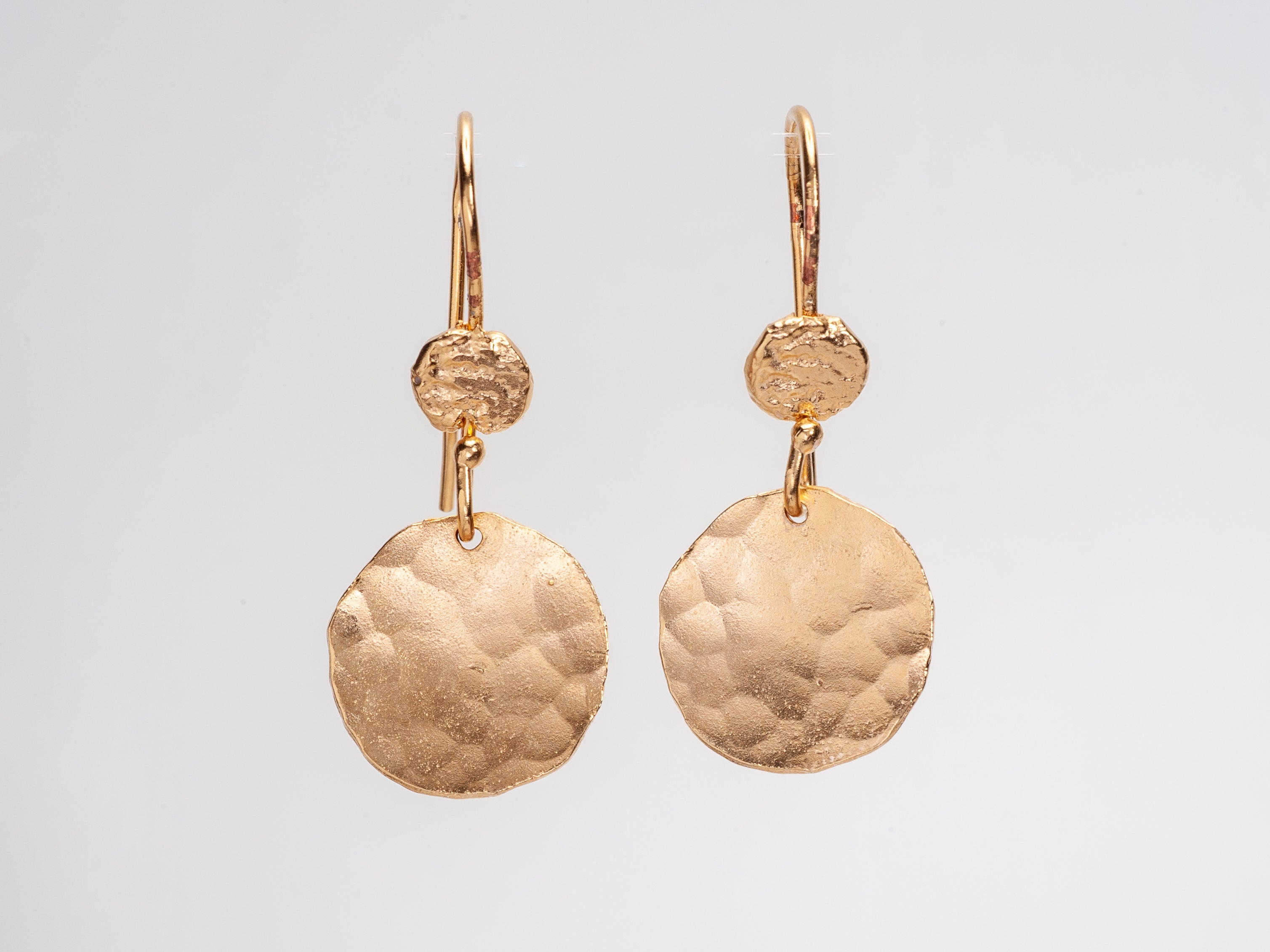 14k Small Coin Hammered Gold Drop Earrings