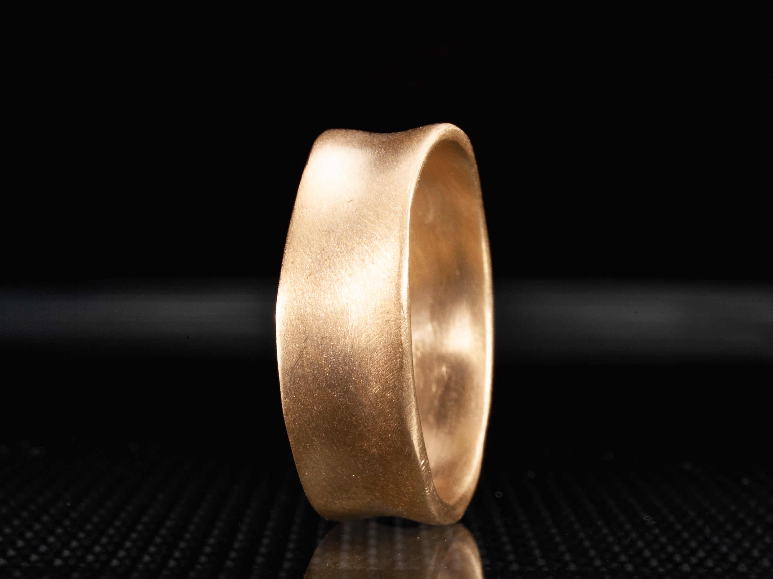 Matte Finish 18k Solid Gold Wedding Ring