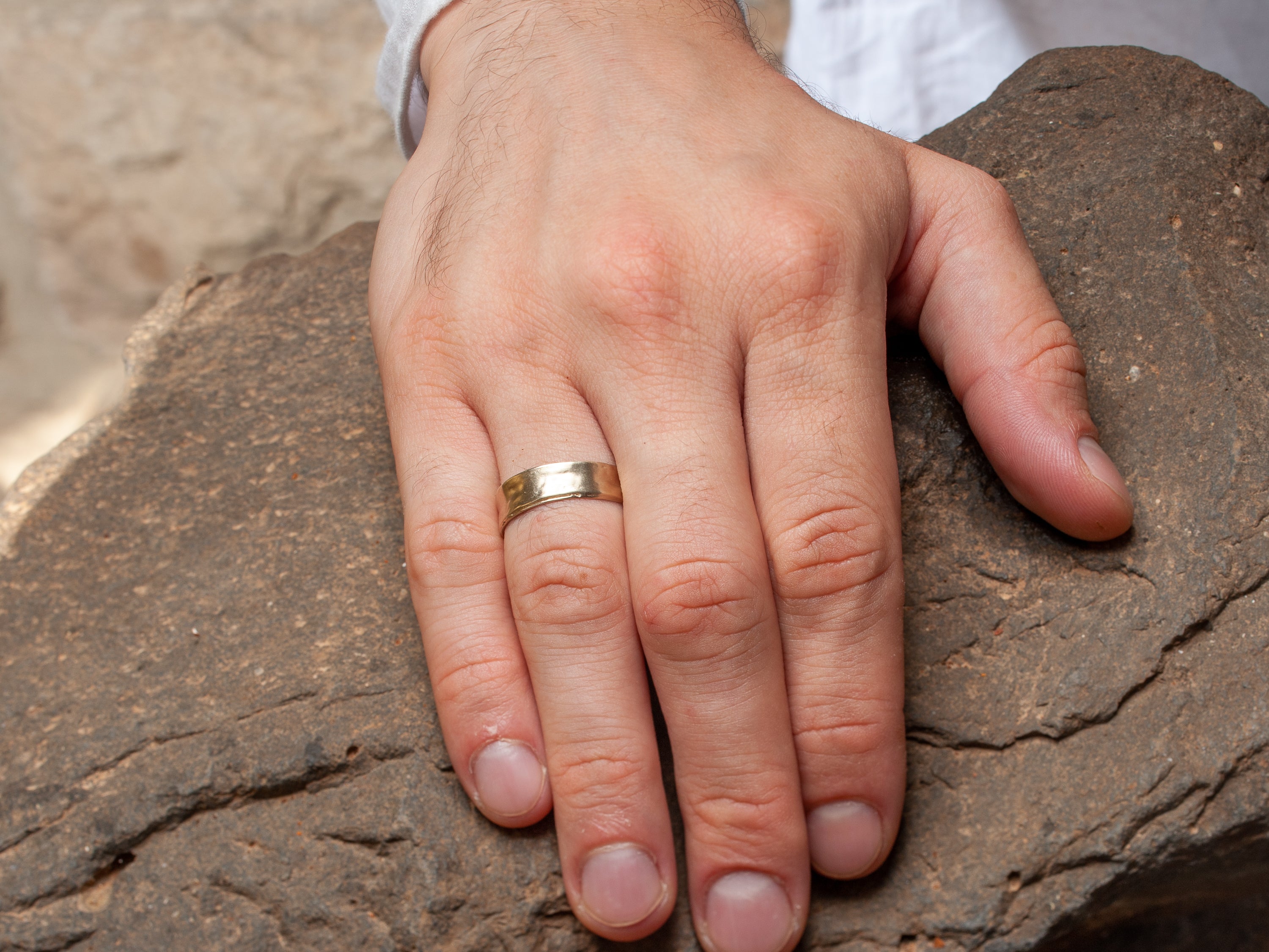 14k White Gold Smooth Wedding Ring