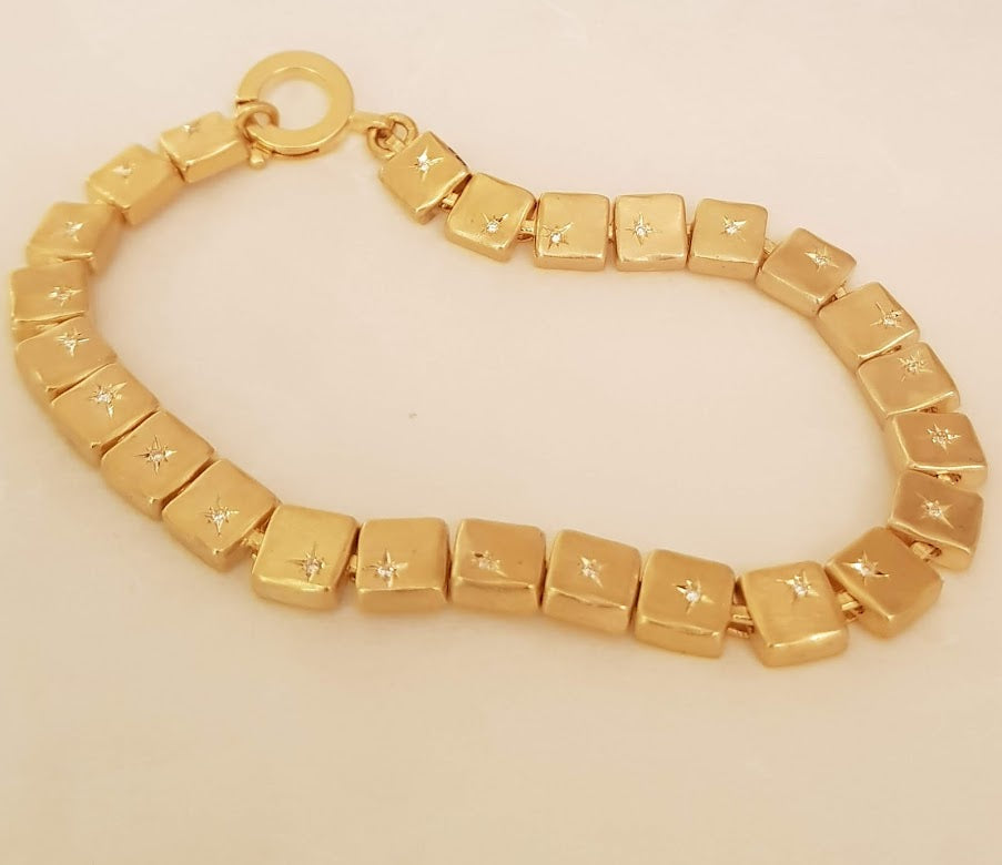 Handmade 18k Gold Link Diamond Bracelet