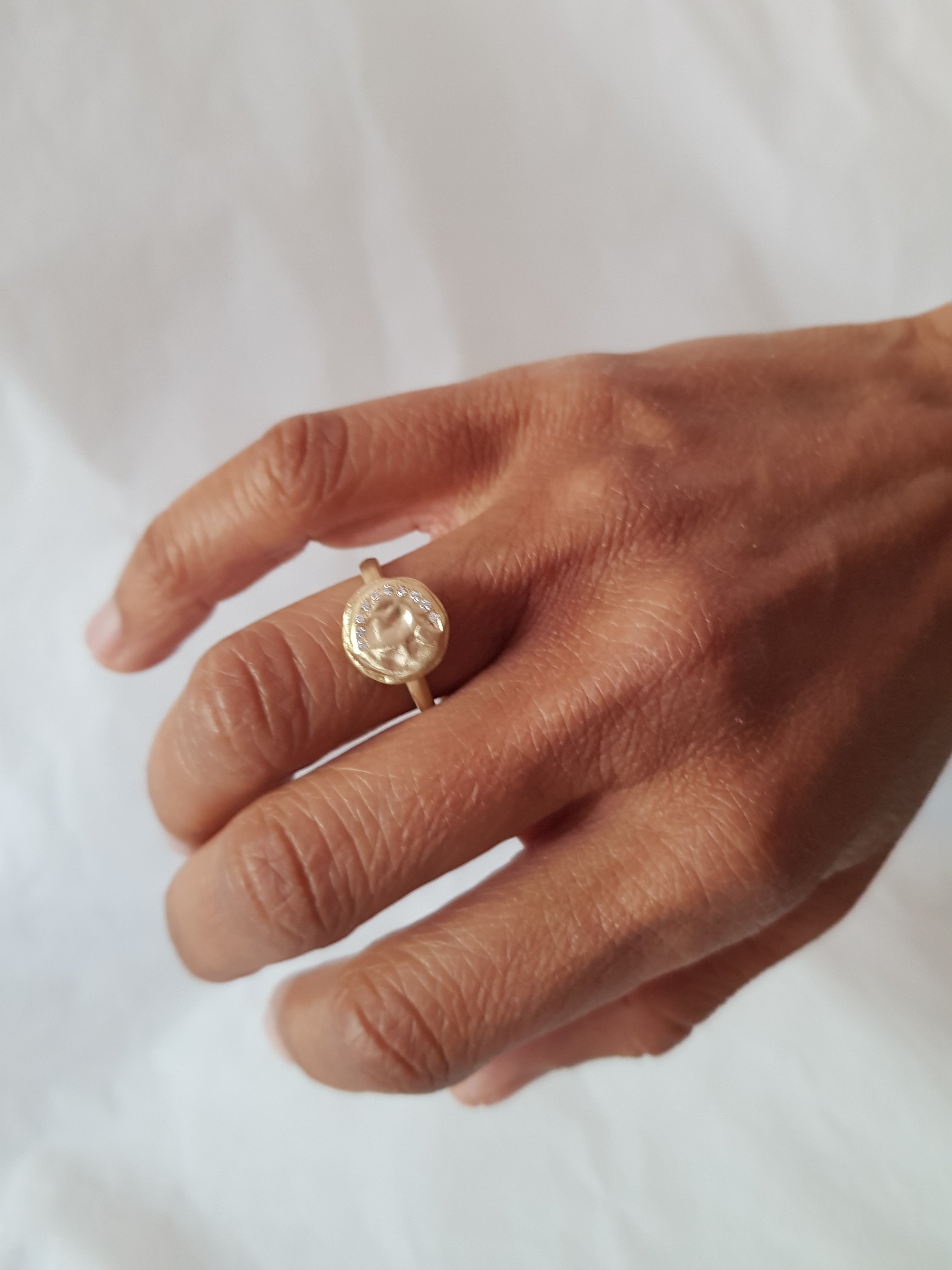 Vintage Style Hammered 18k Gold Diamond Ring