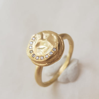 Vintage style diamond ring