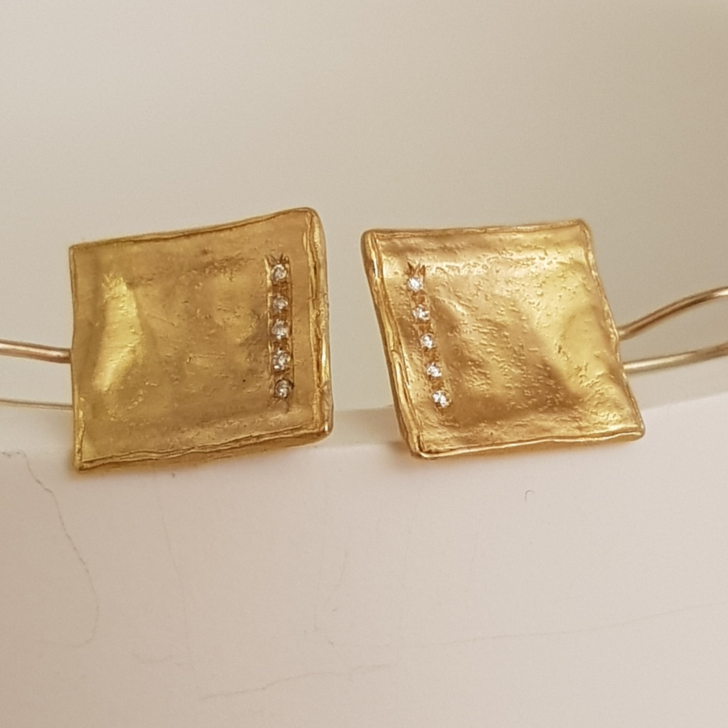 18K Matte Gold Square Drop Earrings with 5 Small Diamonds