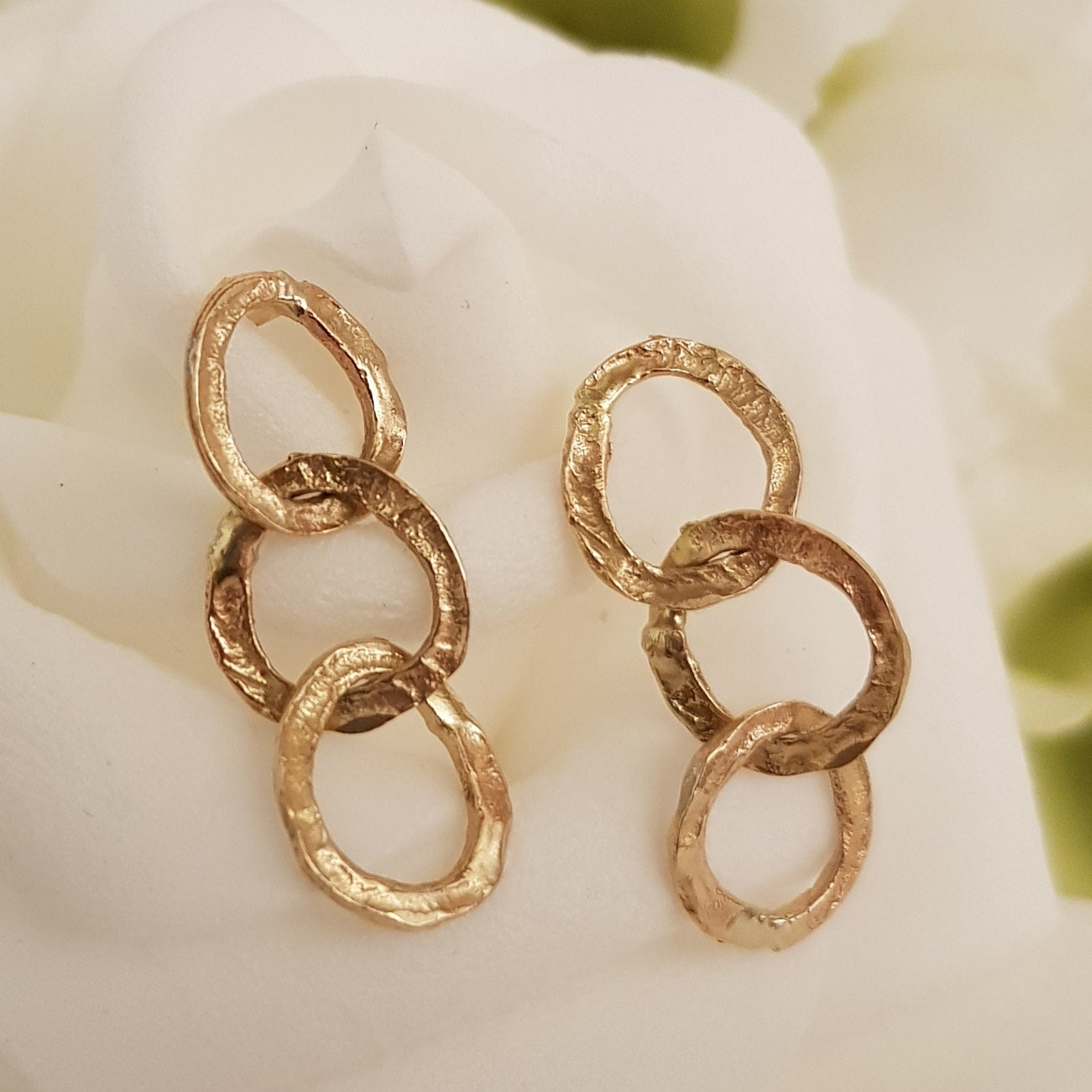 18k Hammered Gold 3 Circle Dangle Hoop Earrings