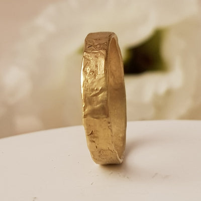 Textured 18k Solid Gold Wedding Ring in 4mm