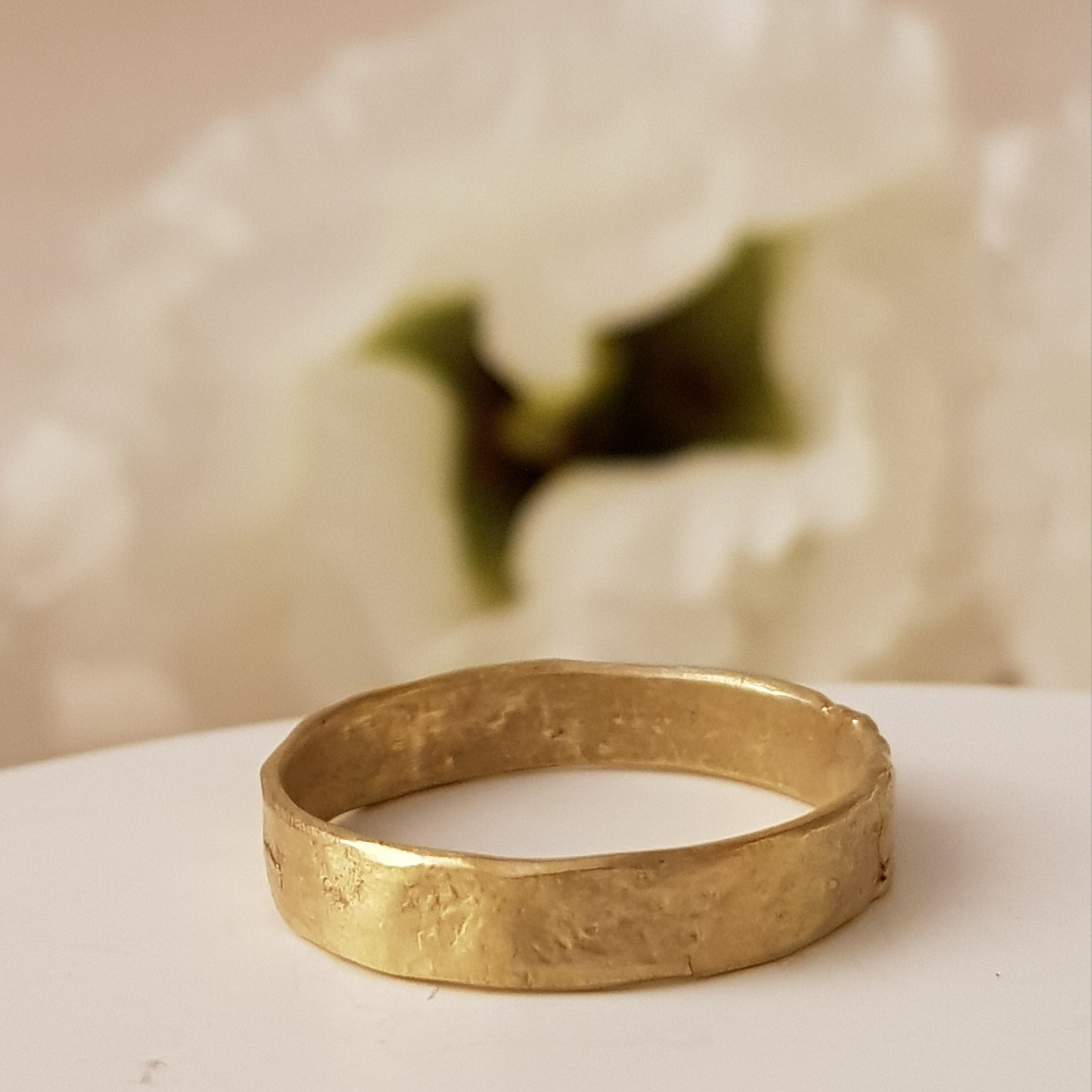 Textured 18k Solid Gold Wedding Ring in 4mm