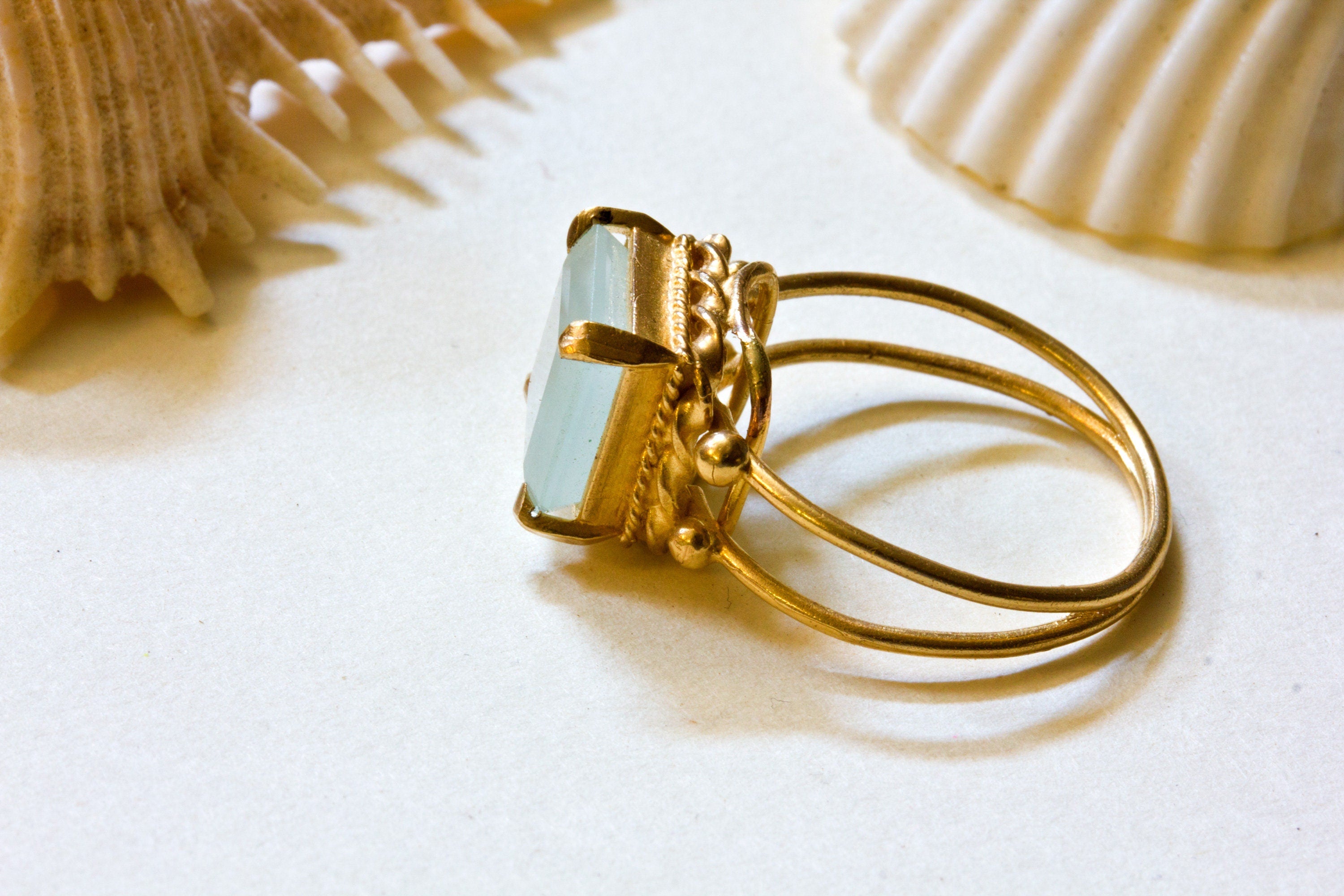 Ice Aquamarine Square Gemstone Cocktail Ring 18k Gold