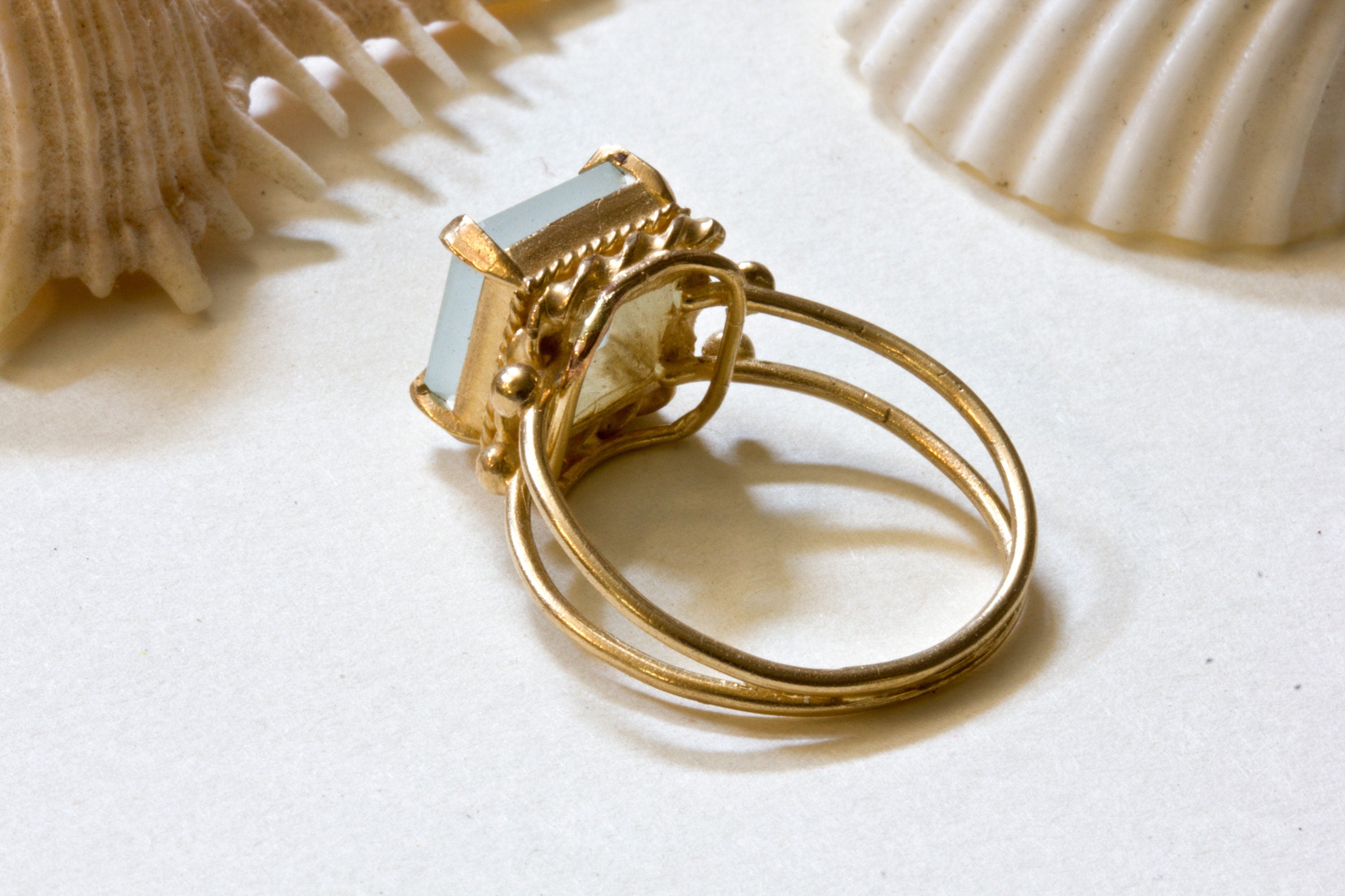 Ice Aquamarine Square Gemstone Cocktail Ring 18k Gold