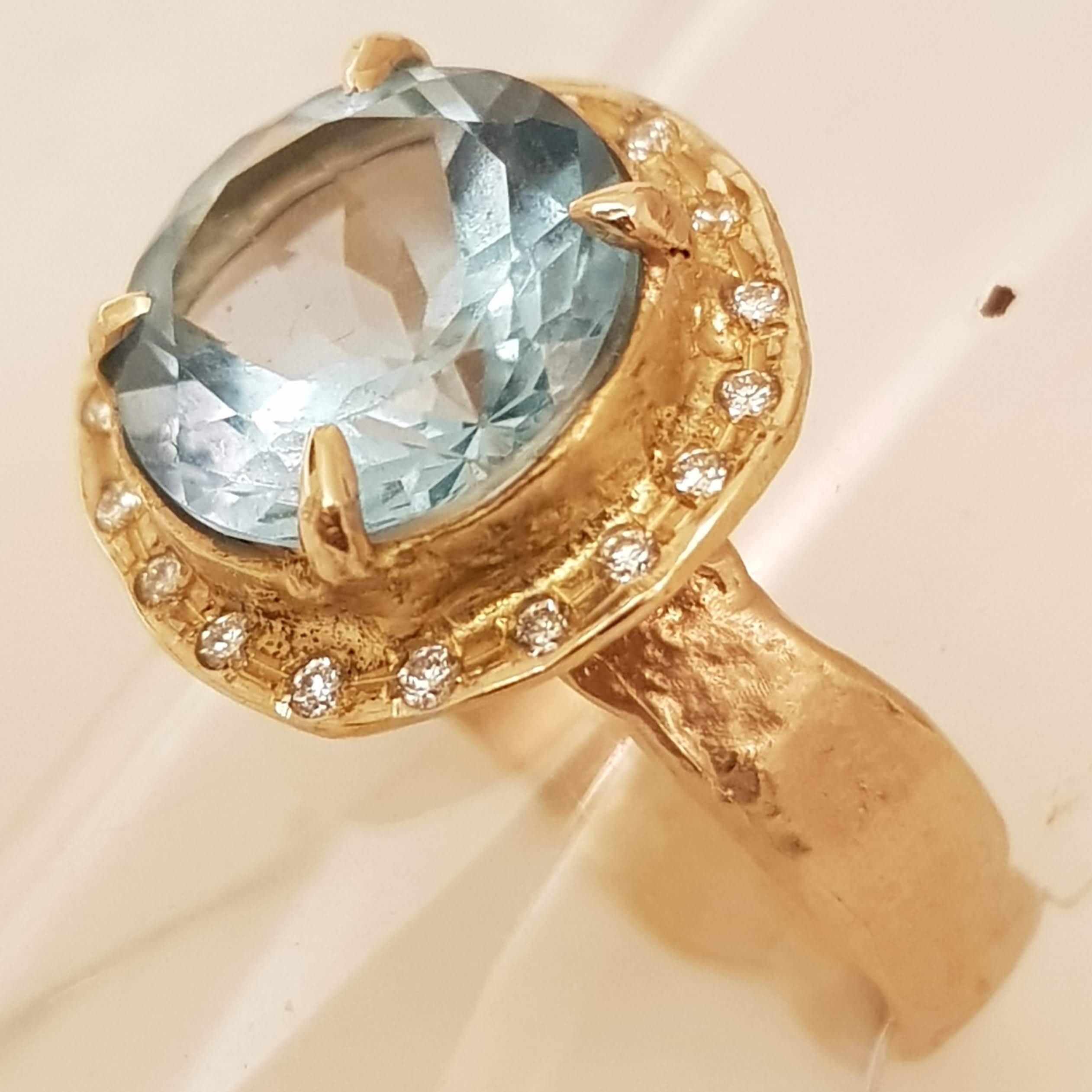 Blue Topaz and Diamonds Ring 14K Gold