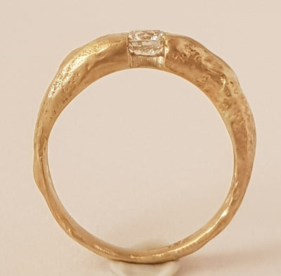 chunky 18k yellow gold diamond ring 